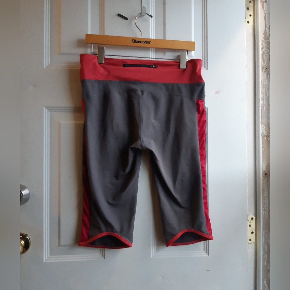 Fabletics Capris - Picture 8 of 10